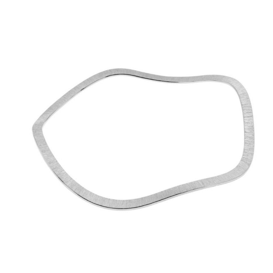 Bracelet fin ondulé en argent brossé finition mat